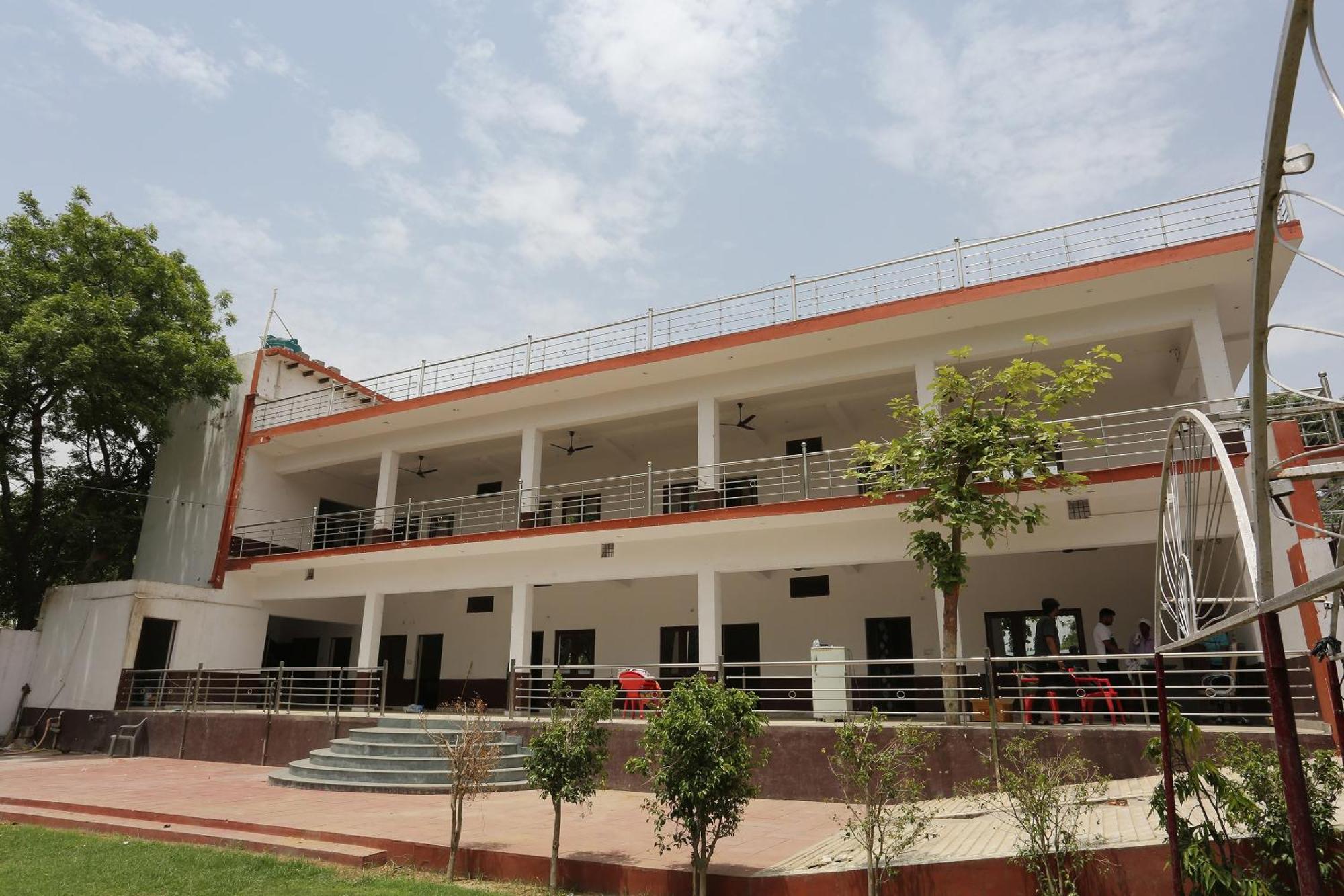 Spot On Angel Garden Hotel Aligarh Bagian luar foto