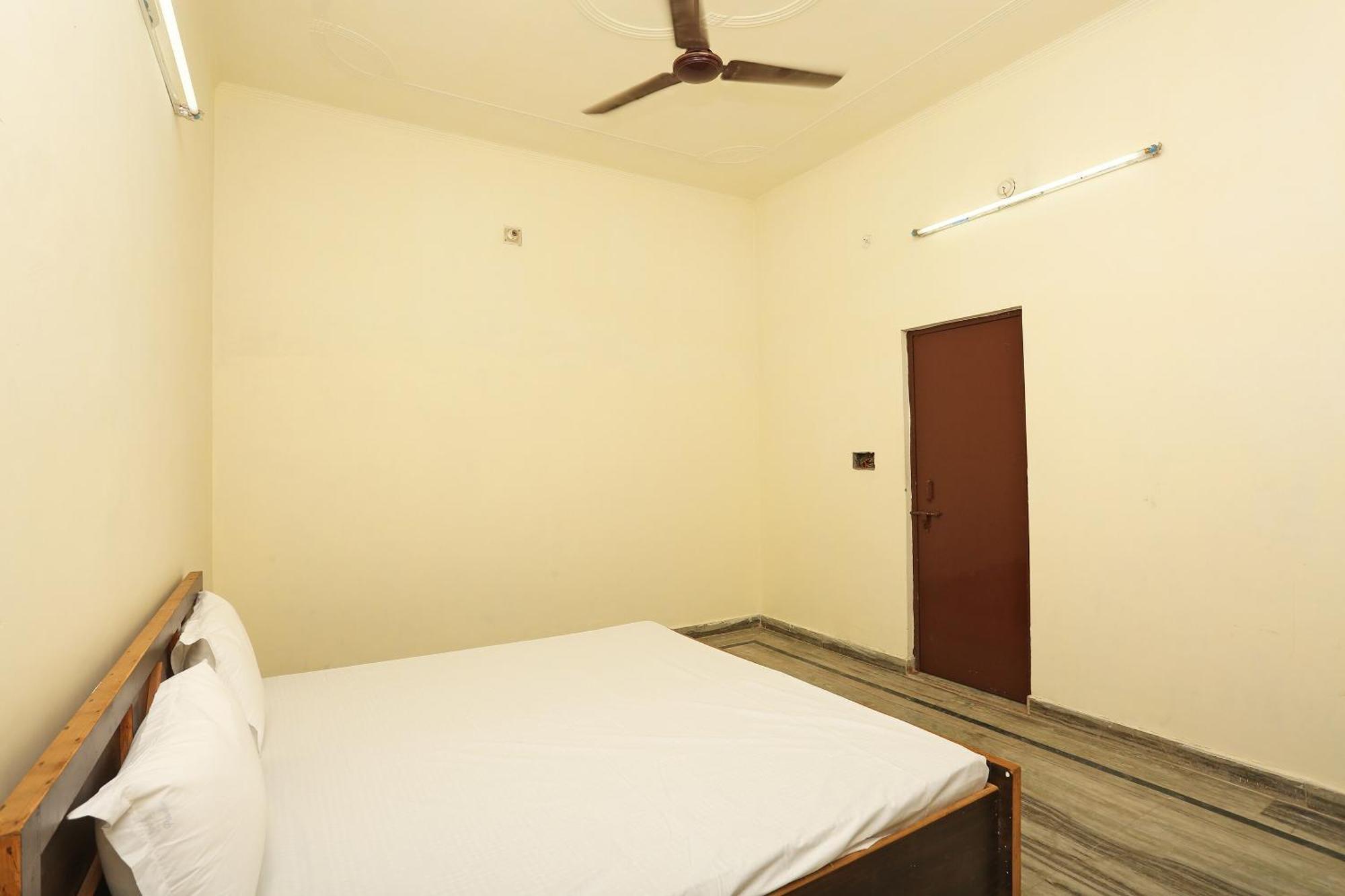 Spot On Angel Garden Hotel Aligarh Bagian luar foto